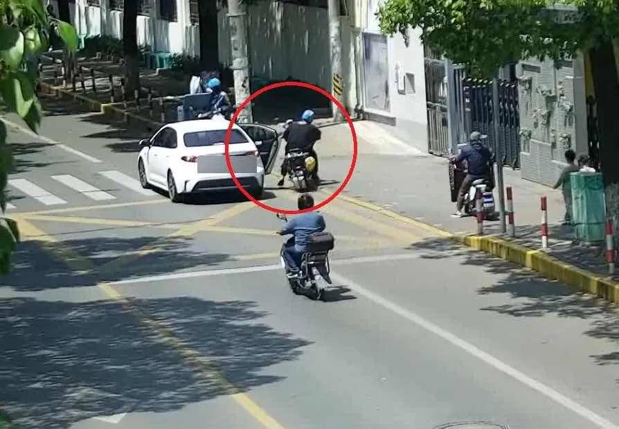 黄某被各平台拉黑，永久不得聘用