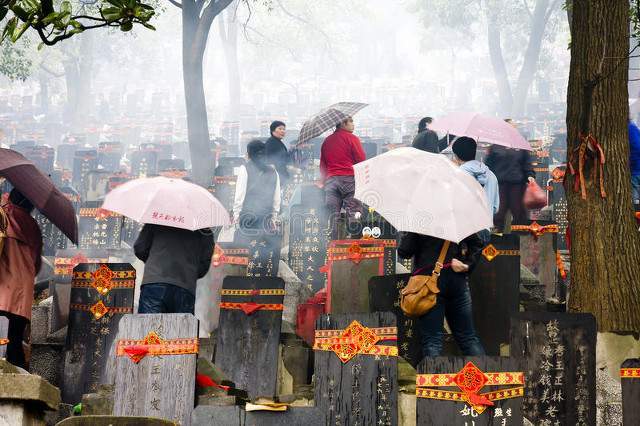 “寒衣要祭祖，什么时间好”，什么时间去上坟好，要注意些什么？